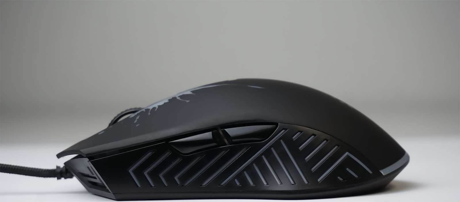 RGB LED Wired Optical USB Gaming Mouse combines modern design with advanced precision.