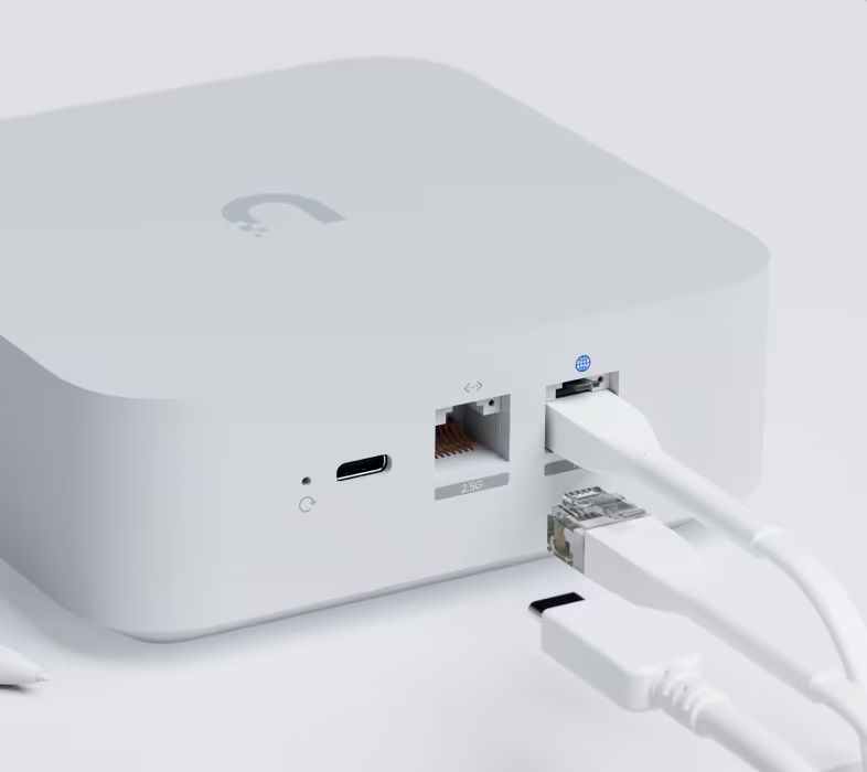 Ubiquiti Unifi Express 7 Mesh-Scalable Super-Compact 10G Cloud Gateway