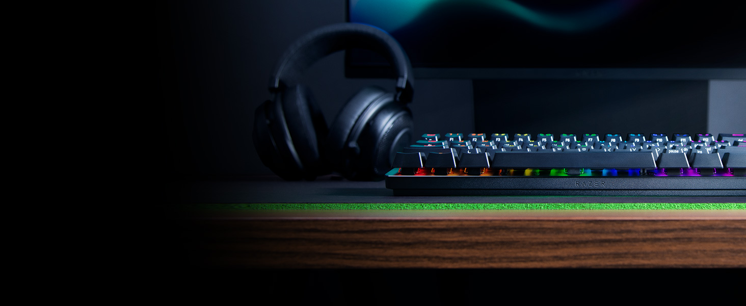 Razer Huntsman Mini 60% Gaming Keyboard: Fast Keyboard Switches - Linear  Optical Switches - Chroma RGB Lighting - PBT Keycaps - Onboard Memory 