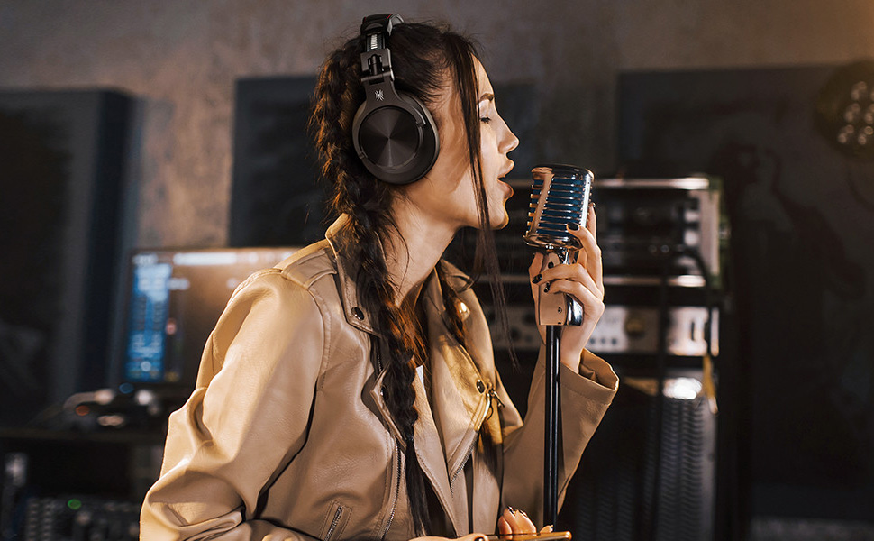 OneOdio A70 Bluetooth Over Ear Headphones