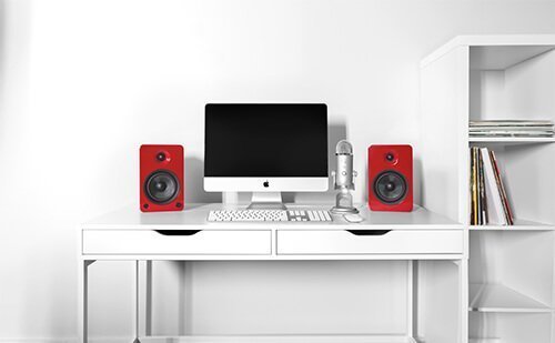 Kanto YU6 Powered Bookshelf Speakers - Matte White