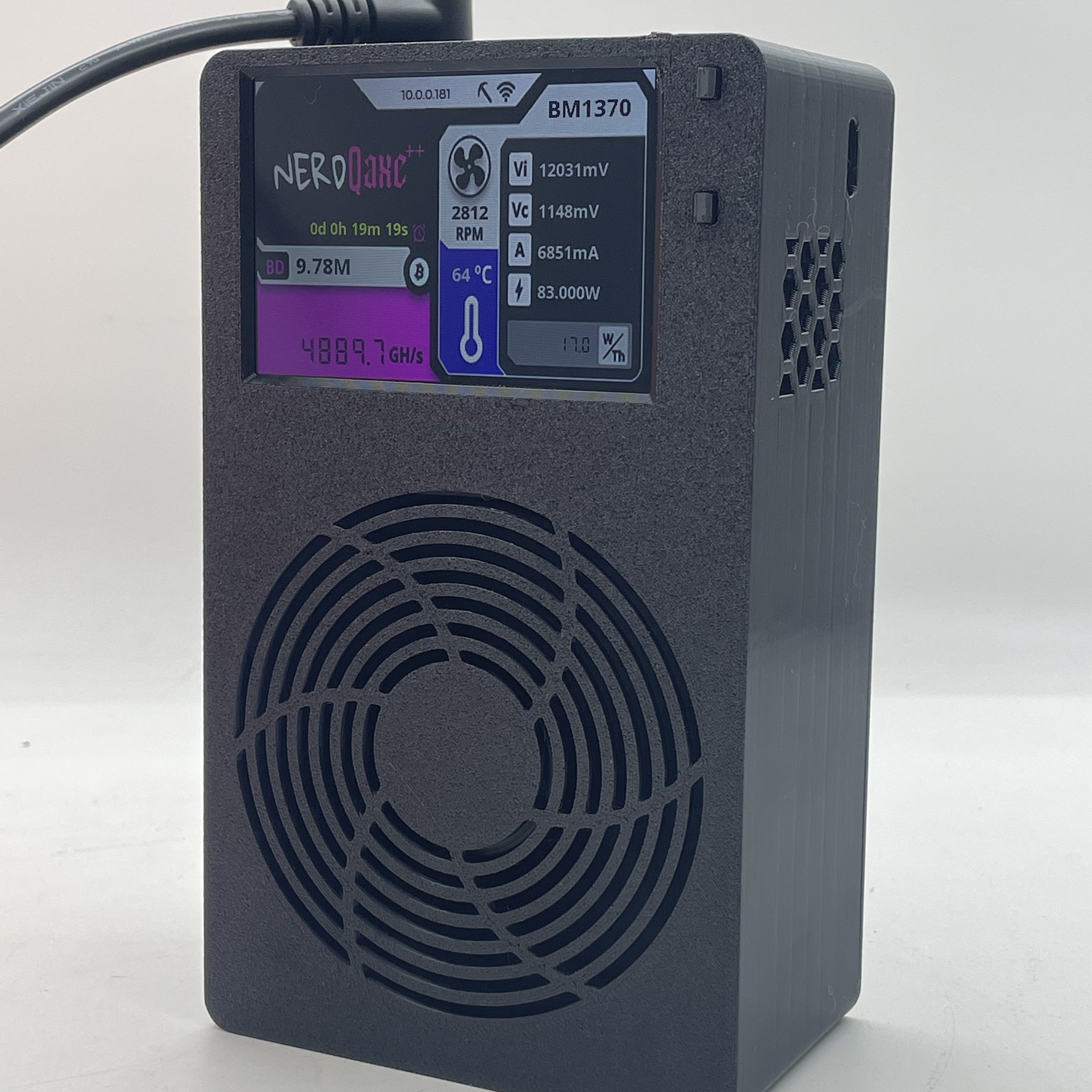 New Bitaxe NerdQaxe++