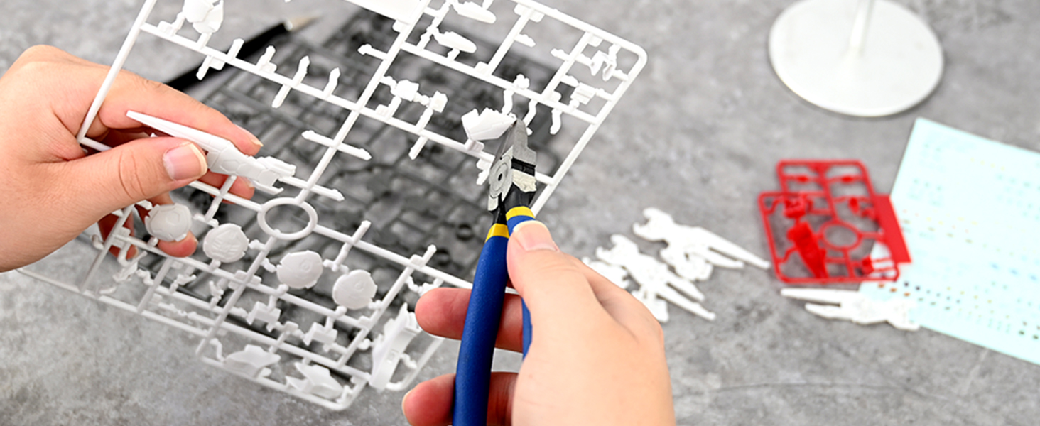 The solid pivot point design ensures cutting stability and precision, allowing you to handle various