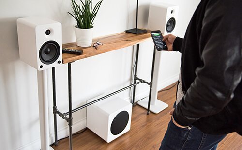 Kanto YU6 Powered Bookshelf Speakers - Matte White