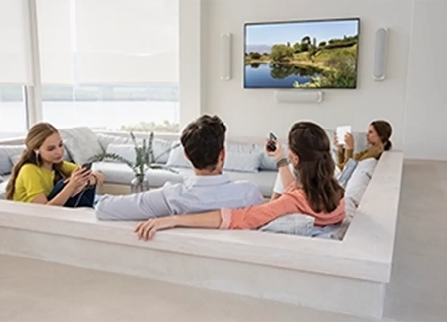 Netgear EXS27-100NAS BE5000 Nighthawk WiFi 7 Dual-Band Extender