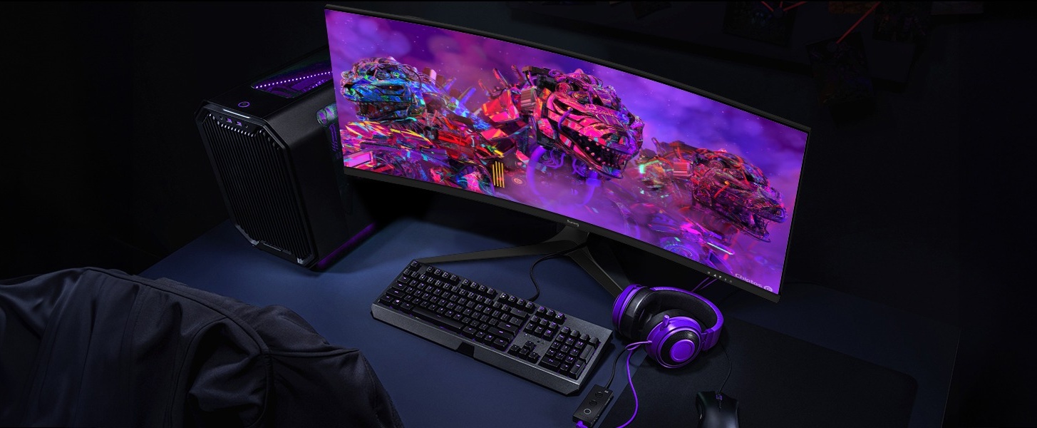 30-Inch Curved Monitor Introduction