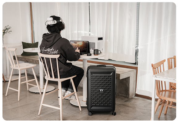 Thermaltake TR100 SFF Chassis