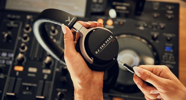 beyerdynamic DJ 300 Pro X Club Professional DJ Headphones