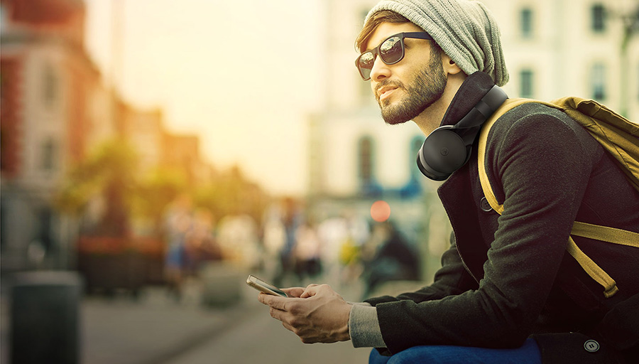 MOTOROLA XT500+ Wireless Over Ear Bluetooth Headphones