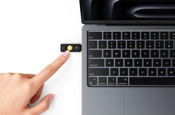 Kensington K64739WW VeriMark NFC+ USB-C Security Key