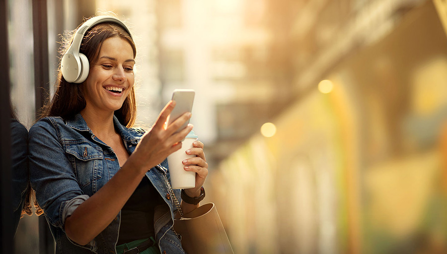 MOTOROLA XT500+ Wireless Over Ear Bluetooth Headphones