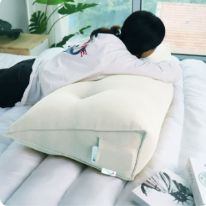 Stomach Reading Pillow