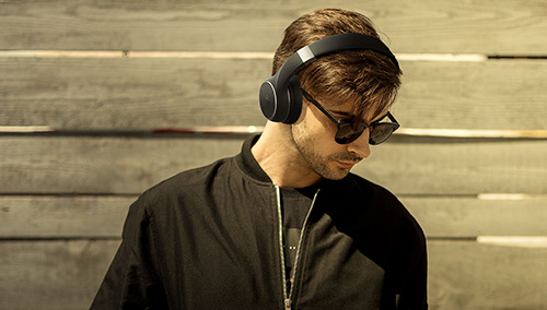 Motorola Sound Moto XT220 Bluetooth Wireless Headphones