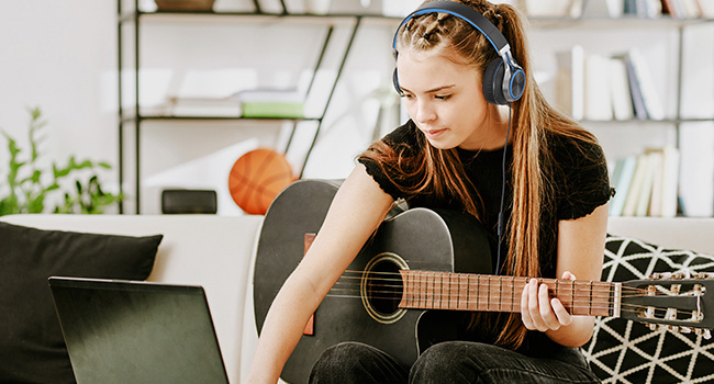 AILIHEN C8 Kids Wired Headphones