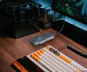 40Gbps M.2 NVMe Enclosure for Thunderbolt 4/Thunderbolt 3/USB4