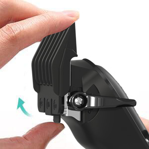 Step 1:Put the fuselage up Step 2:Push the hair limiting comb into the blade according to the direct