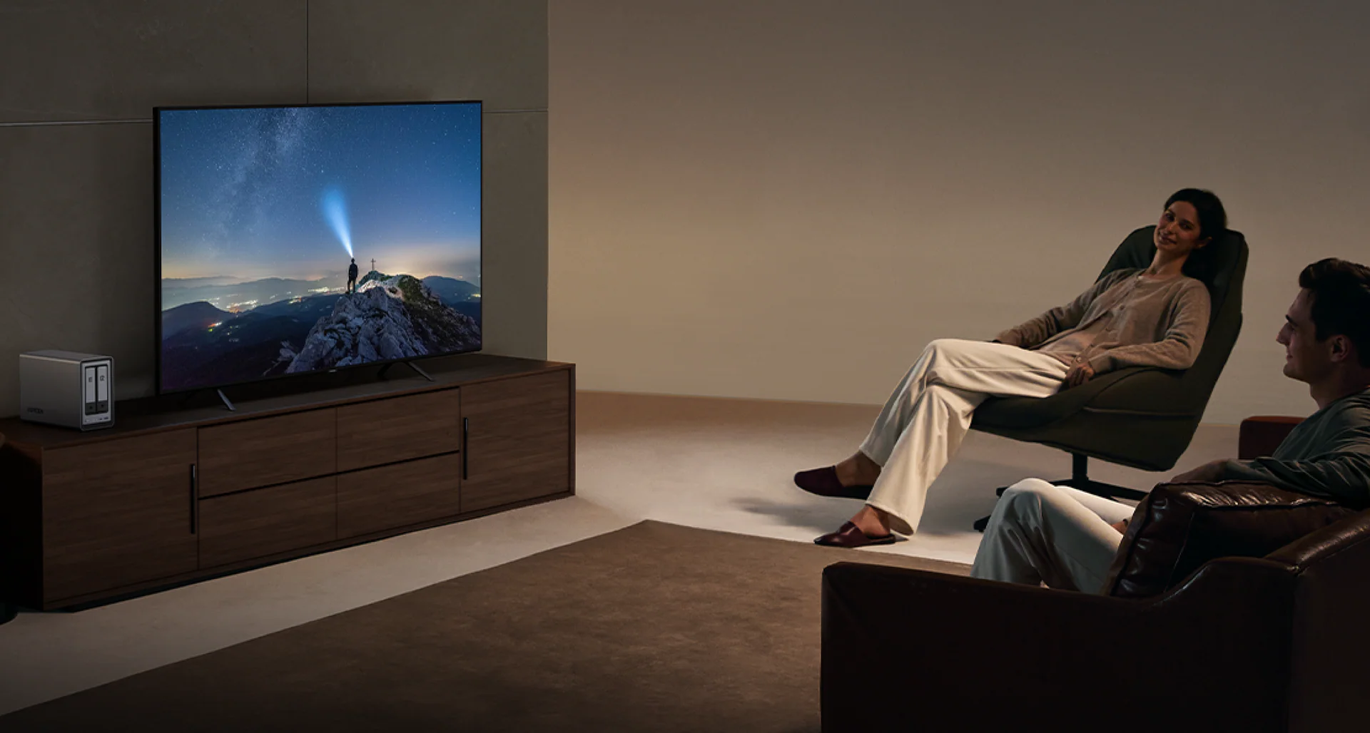 UGREEN NASync DXP2800 NAS