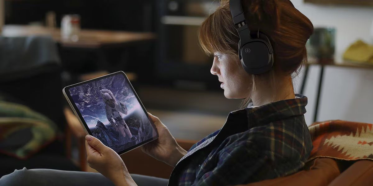 Yamaha YH-L500A Wireless Over-Ear Headphones