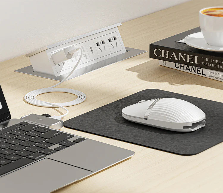 ProtoArc® 2 in 1 Travel Hub Mouse