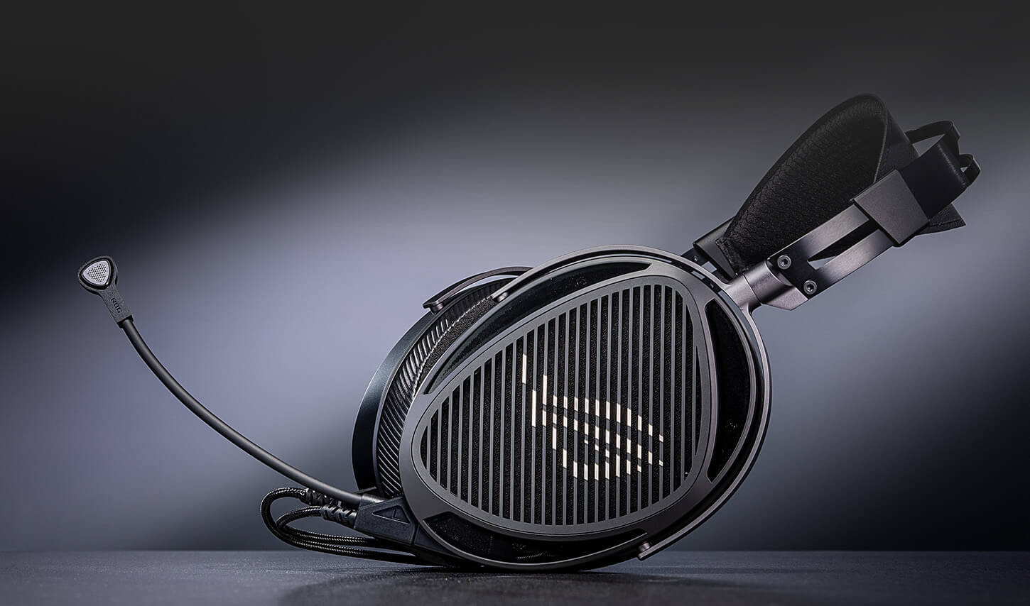beyerdynamic Aventho 100 Wireless on-ear headphones with ANC