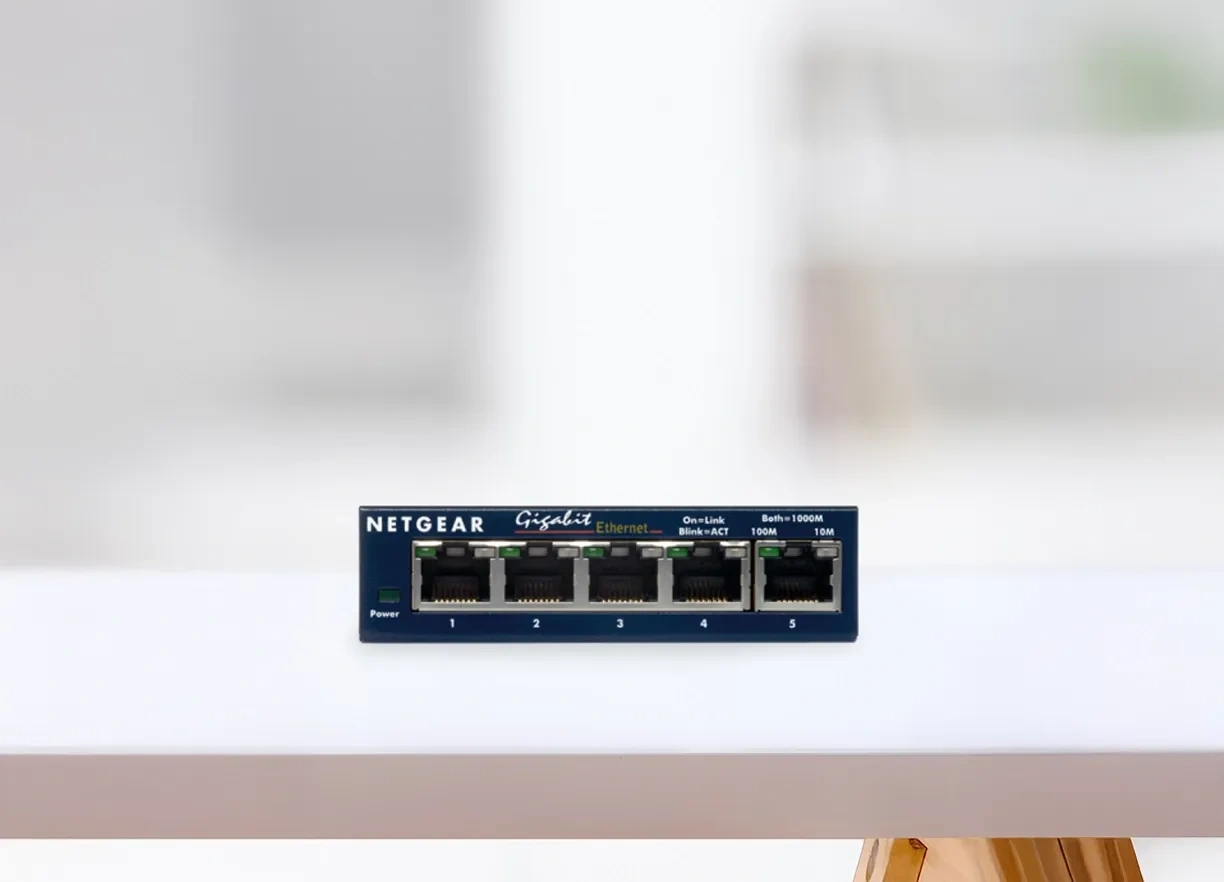 Netgear ProSafe GS105 5-Port Gigabit Ethernet Unmanaged Switch