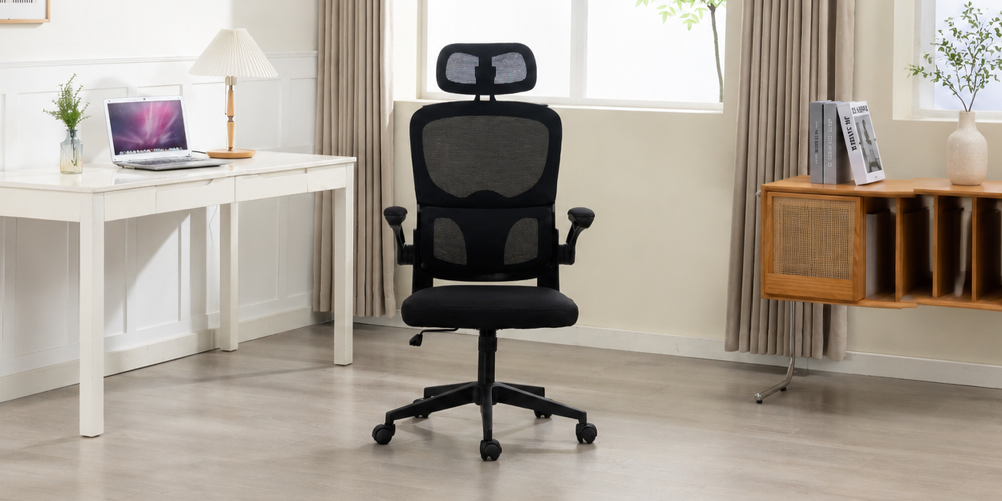 ERGONOMIC MESH CHAIR