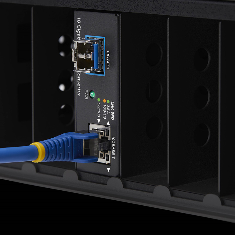 StarTech 10GbE Multi-Gigabit Open SFP+ Fiber Media Converter