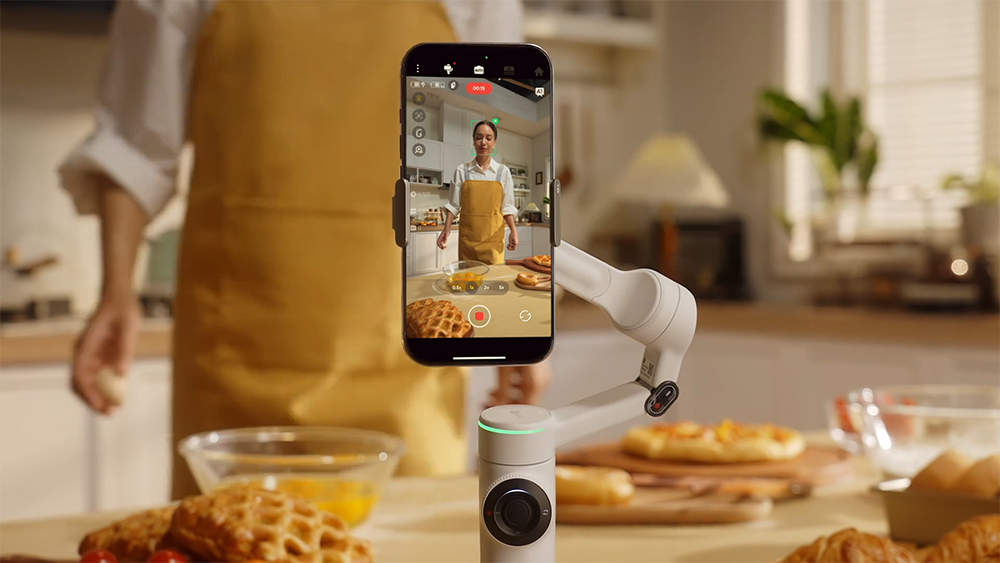 Insta360 Flow 2 Series Gimbal for Smart Phone