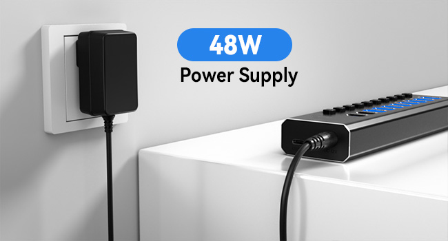 Refined aluminum housing  This USB hub is made of high-quality aluminum, making it extra durable. T