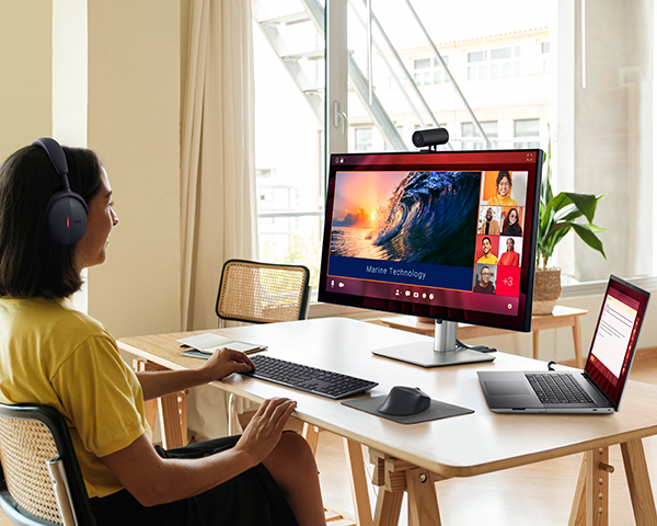 Dell U3225QE UltraSharp 32 4K Thunderbolt Hub Monitor
