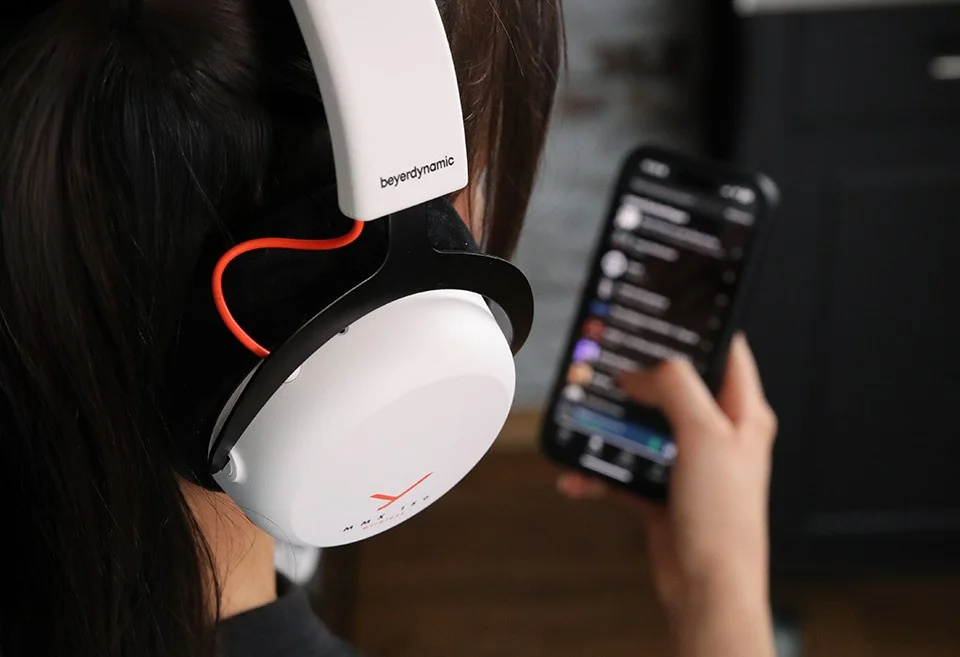 MMX 150 wireless Gaming headset (closed)