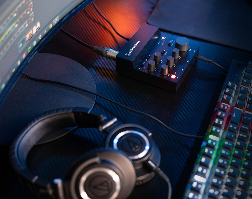 Audio Technica AT-UMX3WH Live Streaming USB Audio Mixer Interface
