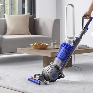 Flexible floor-to-ceiling cleaning