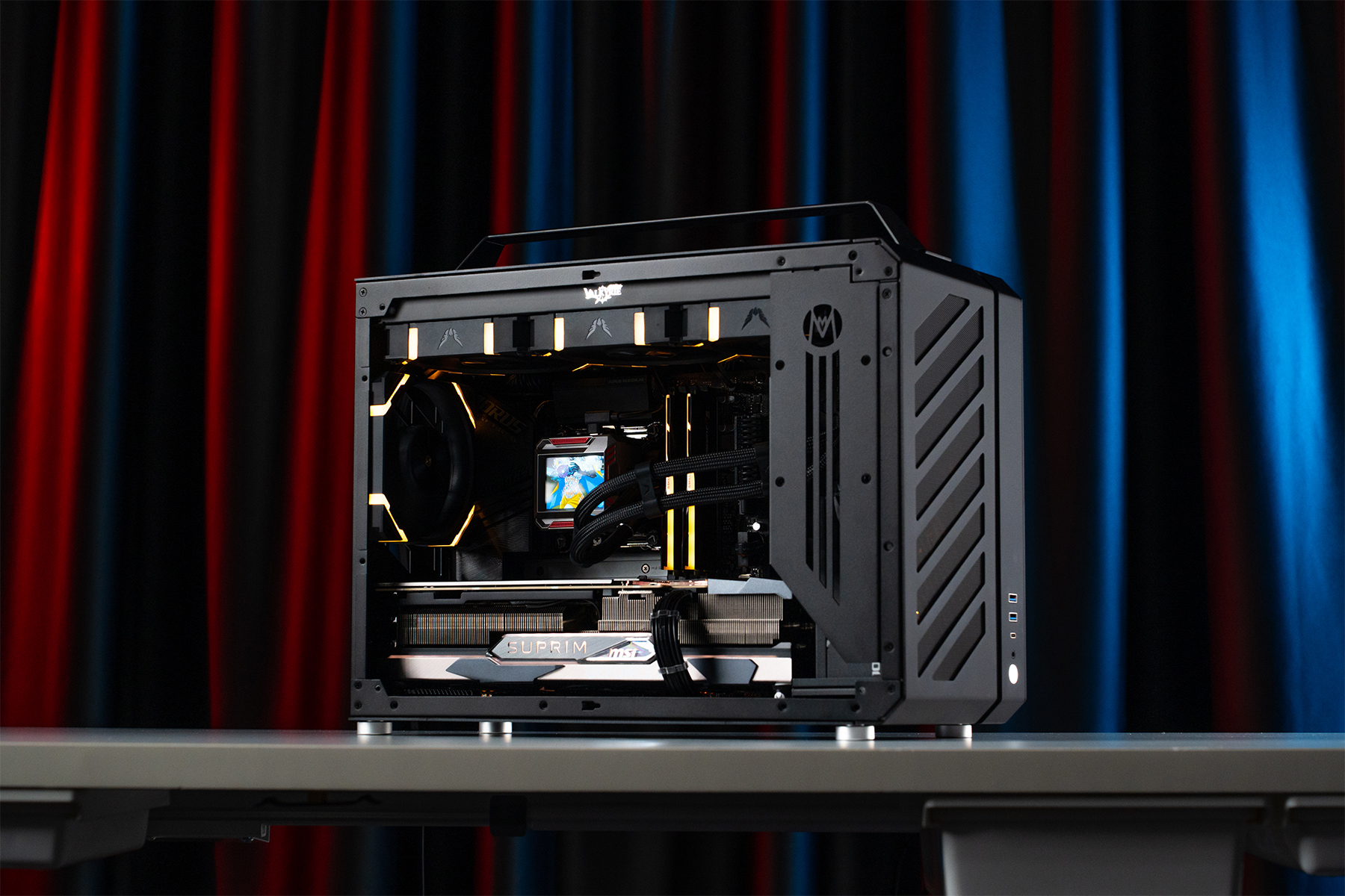 Mechanic master C30pro side 360 watercooled Matx/ITX