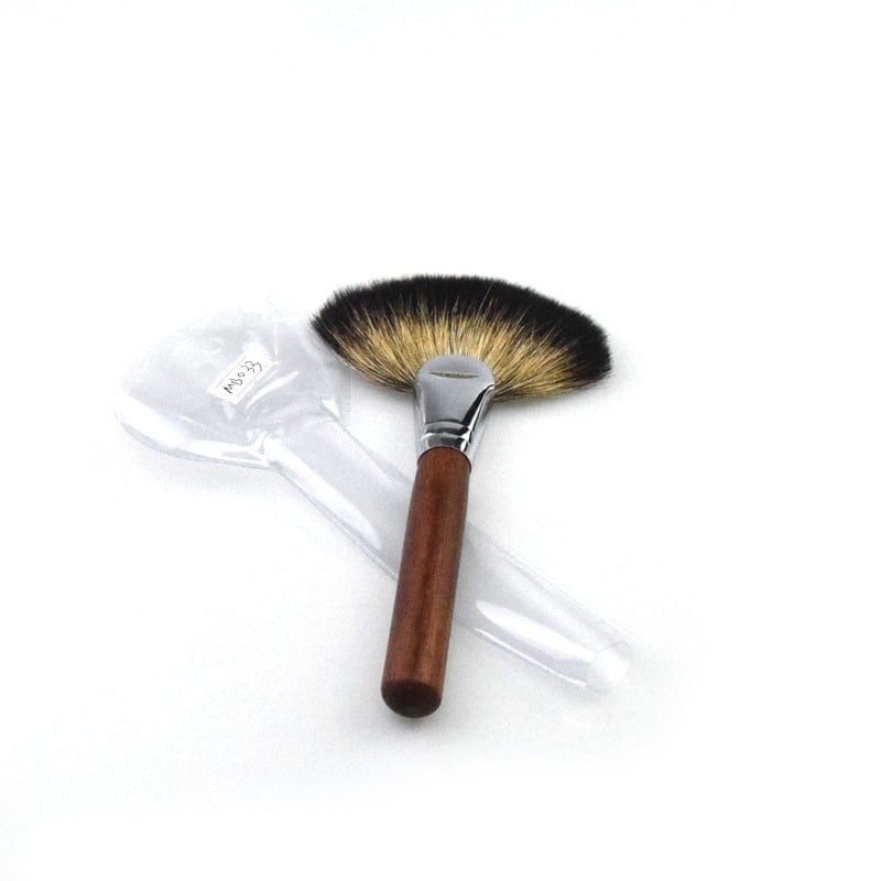 Single Big Size Sector Powder Cosmetic Brush