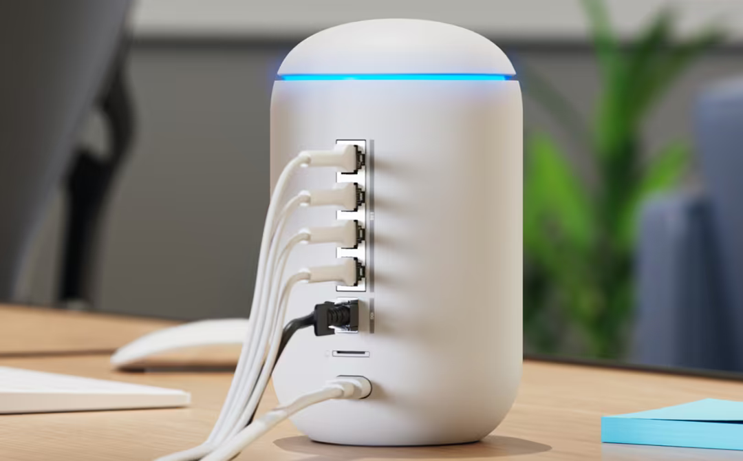 Ubiquiti Dream Router 7 Desktop 10G Cloud Gateway with Integrated WiFi 7