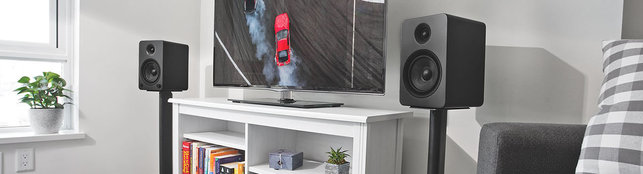 Kanto YU6 Powered Bookshelf Speakers - Matte White