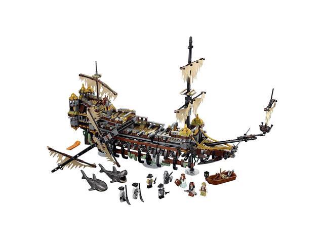 LEGO Disney Pirates of the Caribbean Silent Mary Ship Building Kit