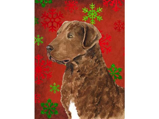 Carolines Treasures SS4738GF Chesapeake Bay Retriever Red Snowflakes Holiday Christmas Flag - Garden Size