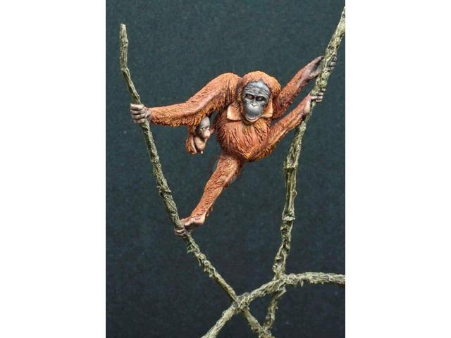 Cix Models 90mm (1/20) Mother & Baby Orangutan Hanging on Vines (2 Fg) CIXM90004