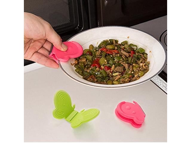 Kitchen Dishes Silicone Oven Heat Insulated Finger Glove Mitt Cute Cooking Microwave Non-Slip Pot Holder Random Color
