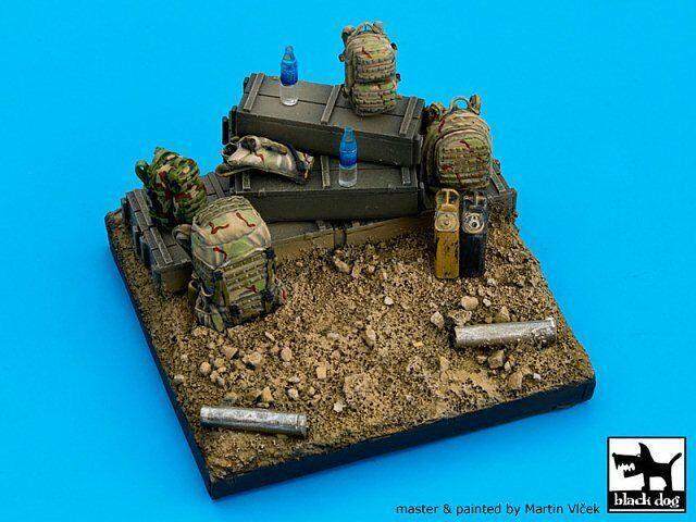 Black Dog 1/35 US Army Soldier's Equipment and Accessories Vignette Base D35003