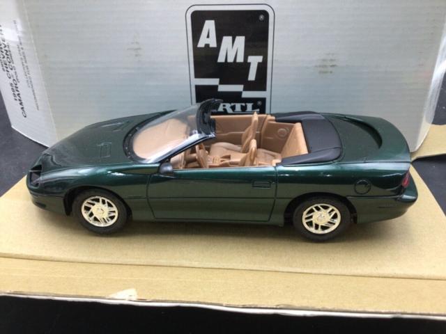AMT ERTL 8901eo 1995 CHEVY CAMARO Z28 Convertible Promo 1/25 polo green