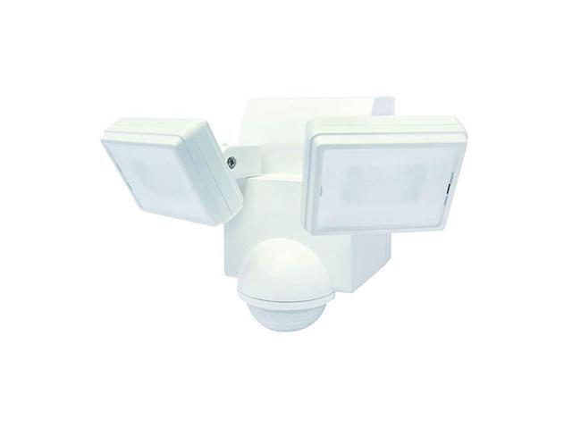 700 Lumen Battery Operated LED Ultra Bright LED Motion Security Motion Sensor Motion Activated Flood Light Wall or Eave Mount White