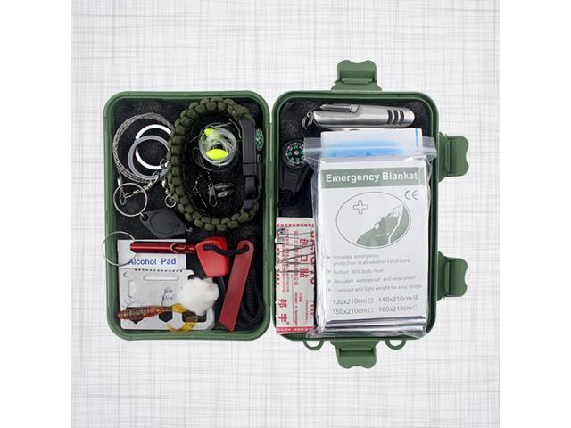 20 in 1 Multi-functional Tools Kit Fishing Outdoor Survival Emergency Set (Green Random Replacement)