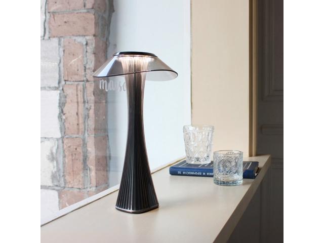 LS-8928 LED Small Waist Desk Light Creative Modeling Decorative Table Lamp