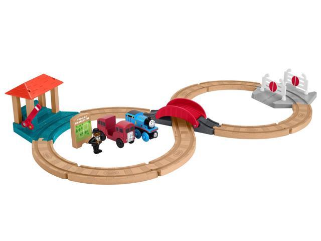 Thomas & Friends Fisher-Price Wood Racing Figure-8 Set