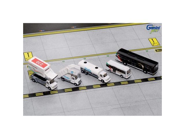 G2UAE638 GEMINI200 EMIRATES GROUND EQUIPMENT #1 W/BUSES 1/200