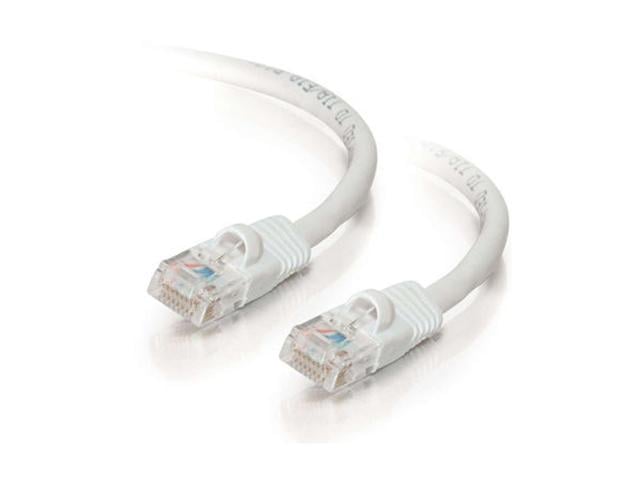C2G 19478 Cat5e Cable - Snagless Unshielded Ethernet Network Patch Cable, White (7 Feet, 2.13 Meters)