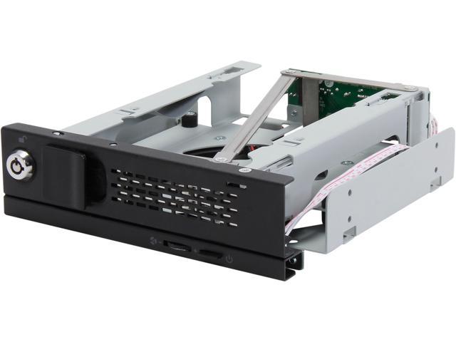 ICY DOCK Tray-Less 3.5" SATA Hard Drive Mobile Rack with 80mm Cooling Fan - TurboSwap MB171SP-B